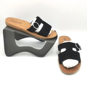 SIZE 8 US MUK LUKS Adjustable Sandals EUC B60